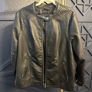 Elegant Black Leather Jacket for Women